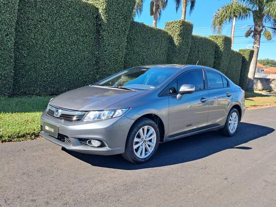 HONDA CIVIC 2.0 LXR 16V FLEX 4P AUTOMÁTICO HONDA CIVIC 2.0 LXR 16V FLEX 4P AUTOMÁTICO